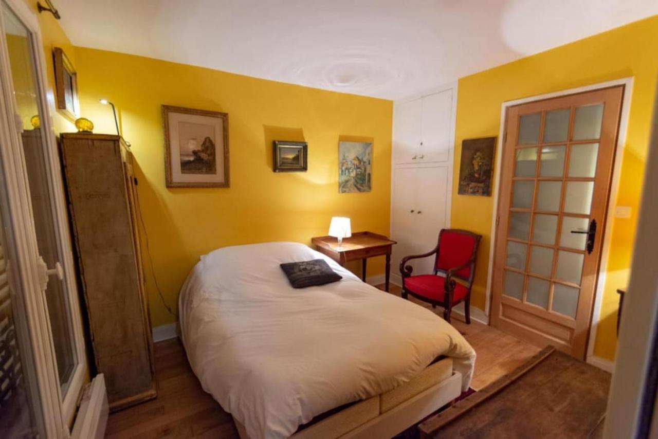 Very French Two Bedroom In The Heart Of París Exterior foto